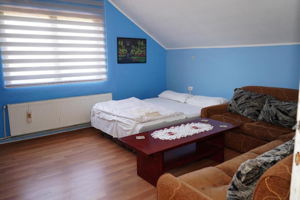 Etnobubi Appartement Novi Sip Buitenkant foto