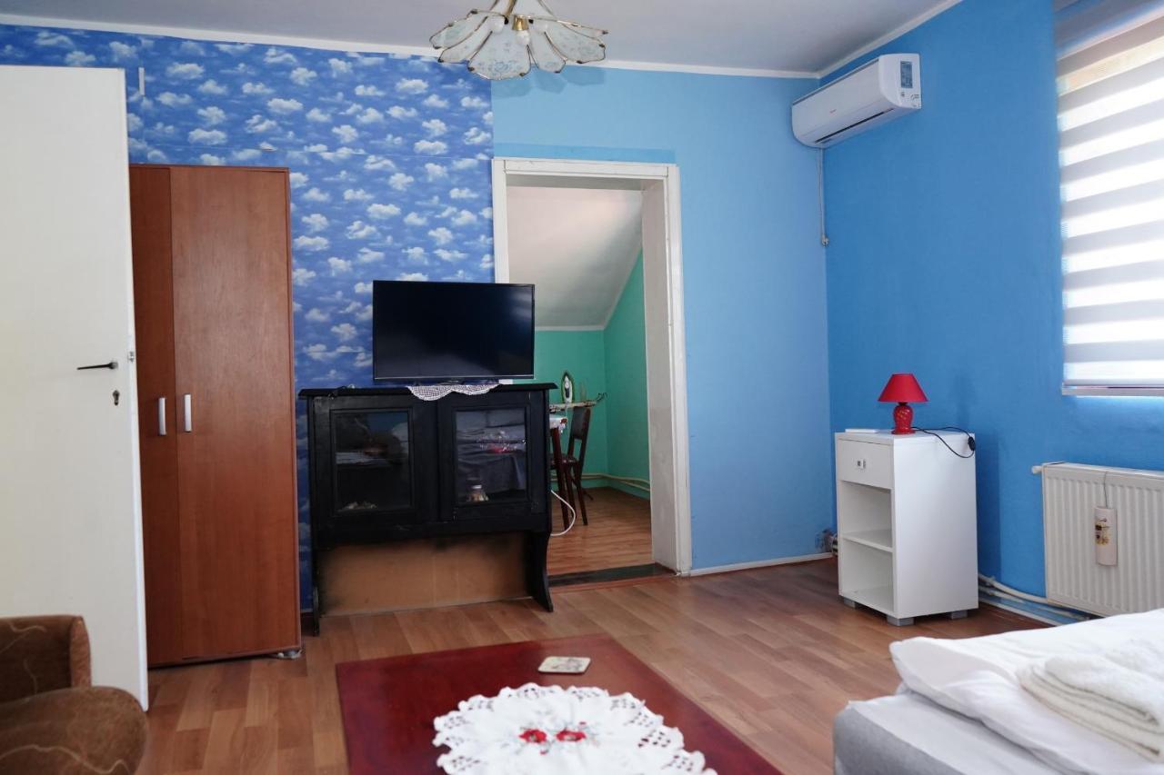Etnobubi Appartement Novi Sip Buitenkant foto